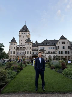 Yaroslav at the Grand Duke's garden party at the Grand Ducal castle